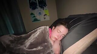 Daddy wakes up his toy for some degrading face fucking – Homemade Amateur OC