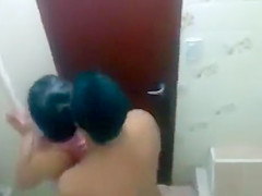 My roommate fucks a girlfriend in our bathroom