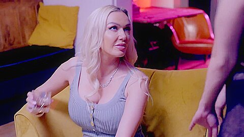 New – Une Nuit A Londres / One Night In London – David Perry, Candee Licious, Carollina Cherry, Amber Jayne, Bella Tina, Ricky Mancini, Luke Hardy, Liselle Bailey, Myla Elyse, Max Deeds, John Stwo 04/2023
