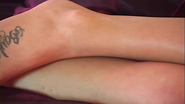 Sweet Purple – Slender Babe Deepthroats And Takes A Blinding Facial